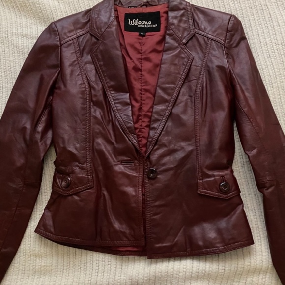 Red leather jacket - Picture 4 of 5